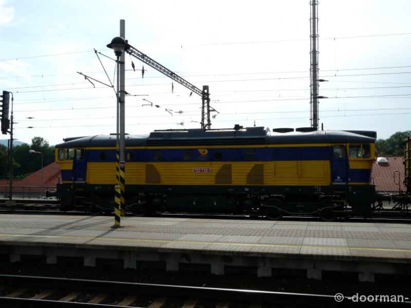 753 732-7.jpg