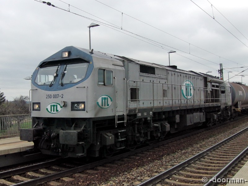 250 007-2 a.jpg