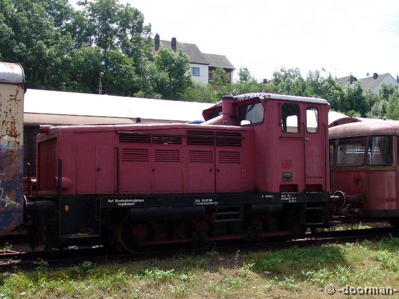 R 30 C - Jung 12991.jpg