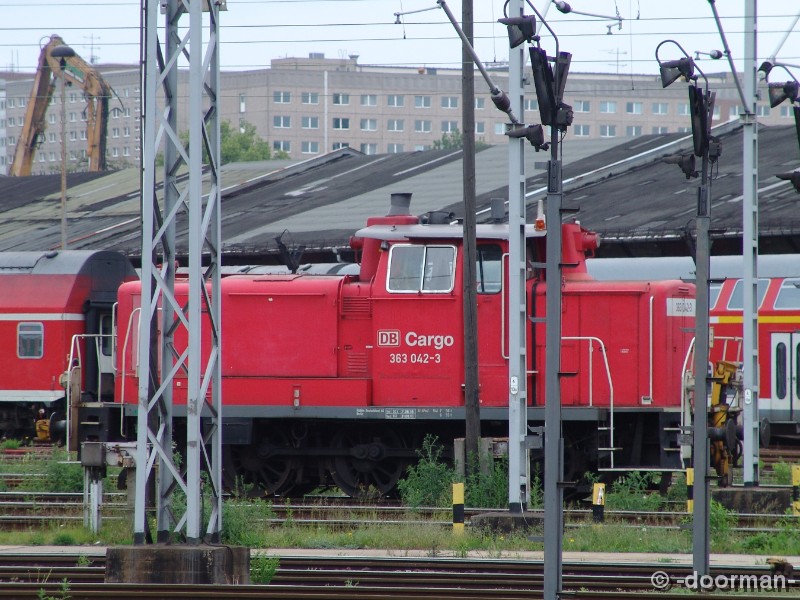 V60 042 - 363 042-3.jpg