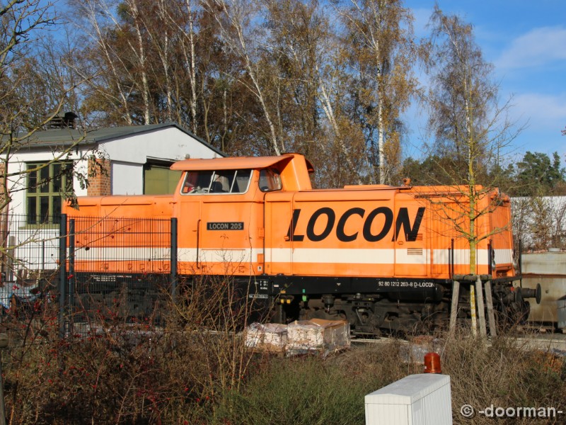 V100 2263 - Locon 205.jpg