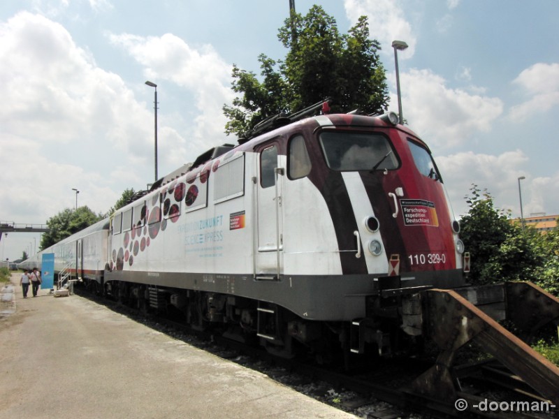 110 329-0.jpg