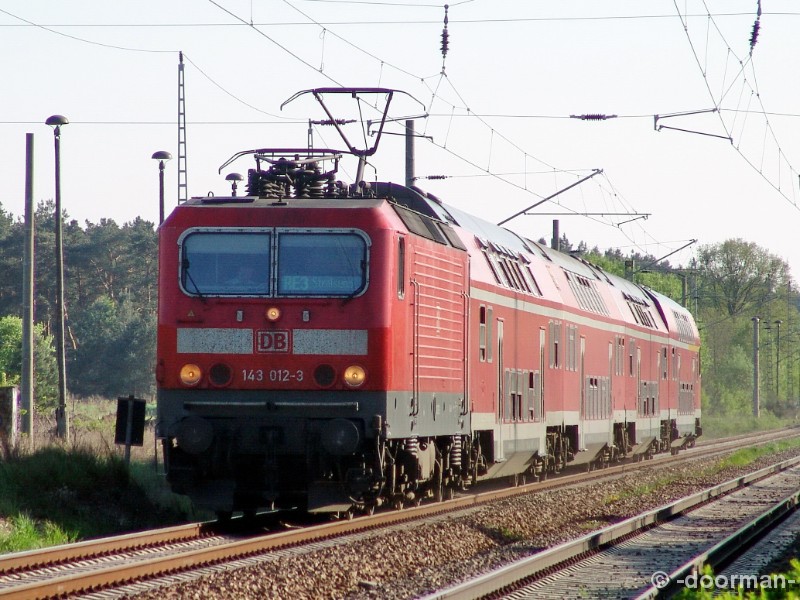 143 012-3.jpg