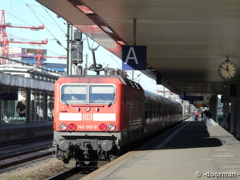 143 062-8.jpg
