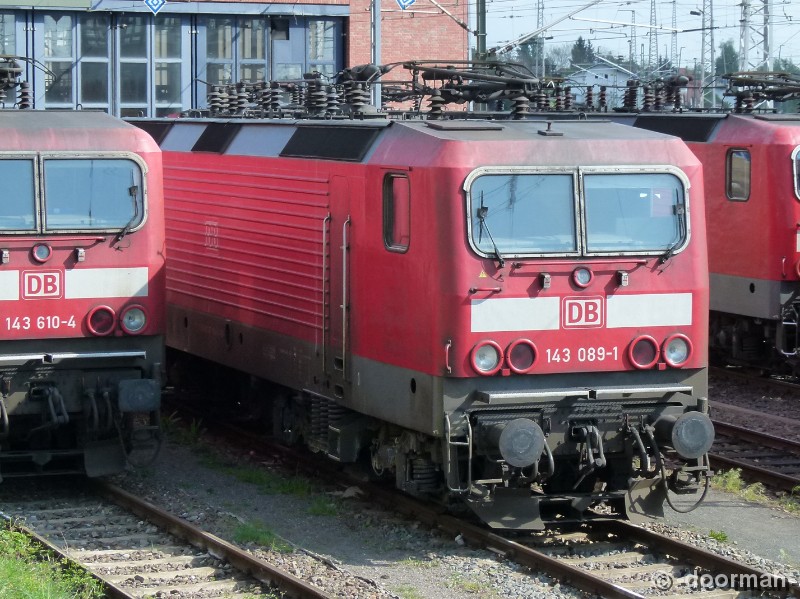 143 089-1.jpg