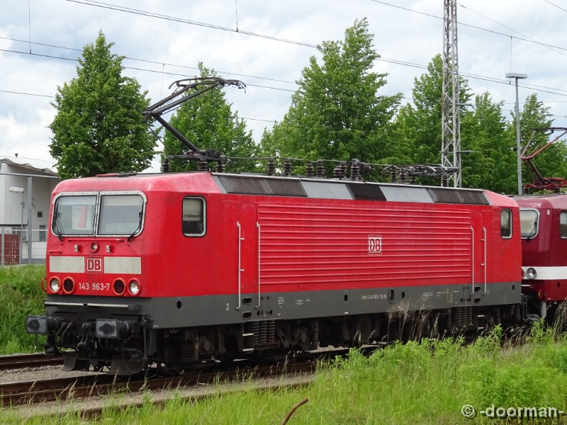 143 963-7.jpg