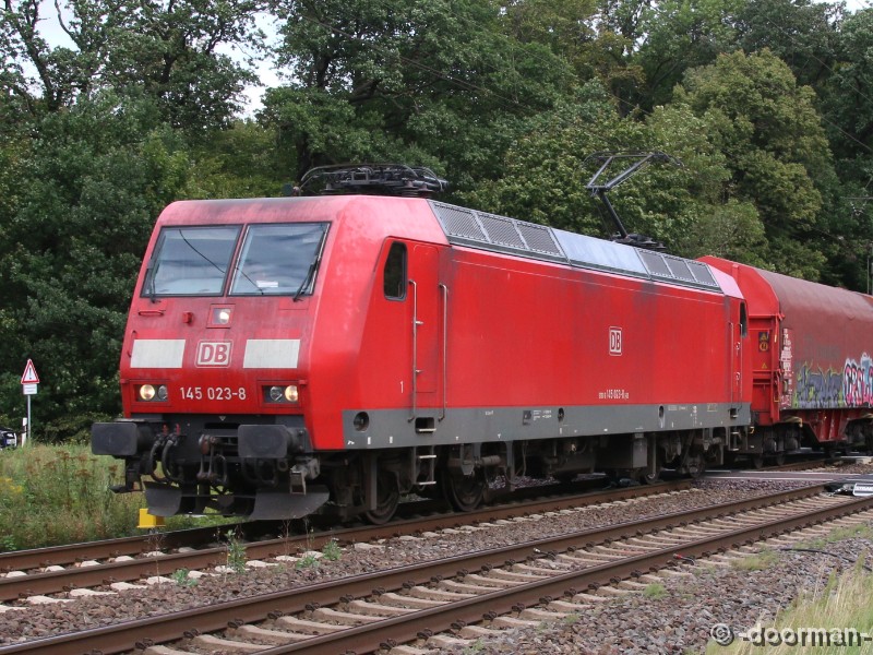 145 023-8.jpg