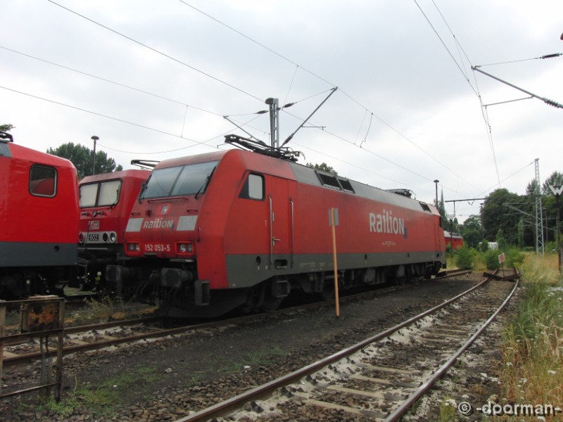 152 053-5.jpg