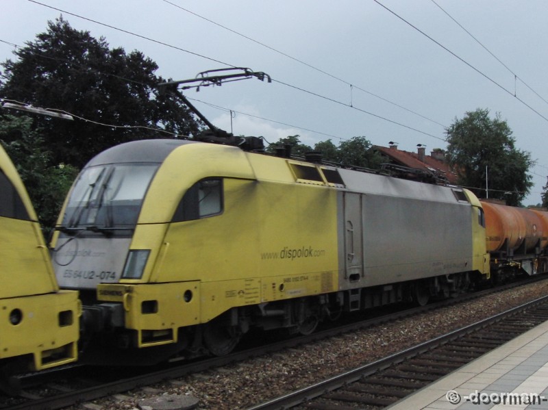 182 574-4 a.jpg