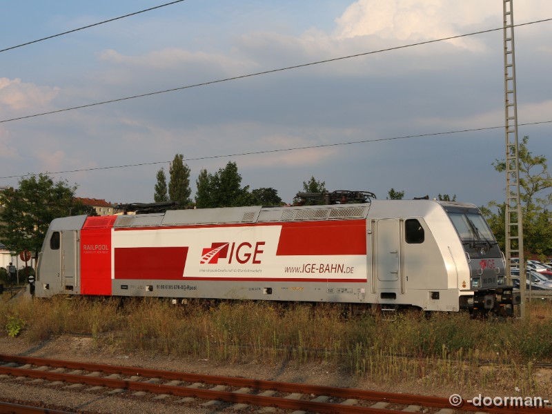 185 678-0.jpg