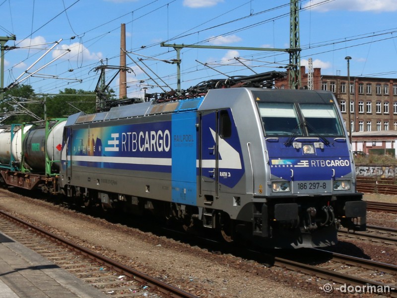 186 297-8.jpg