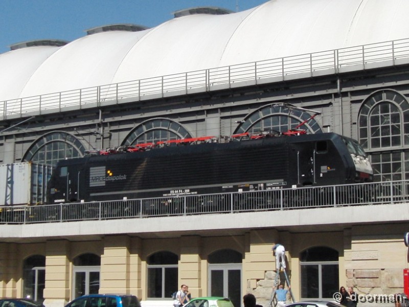 189 208-2.jpg