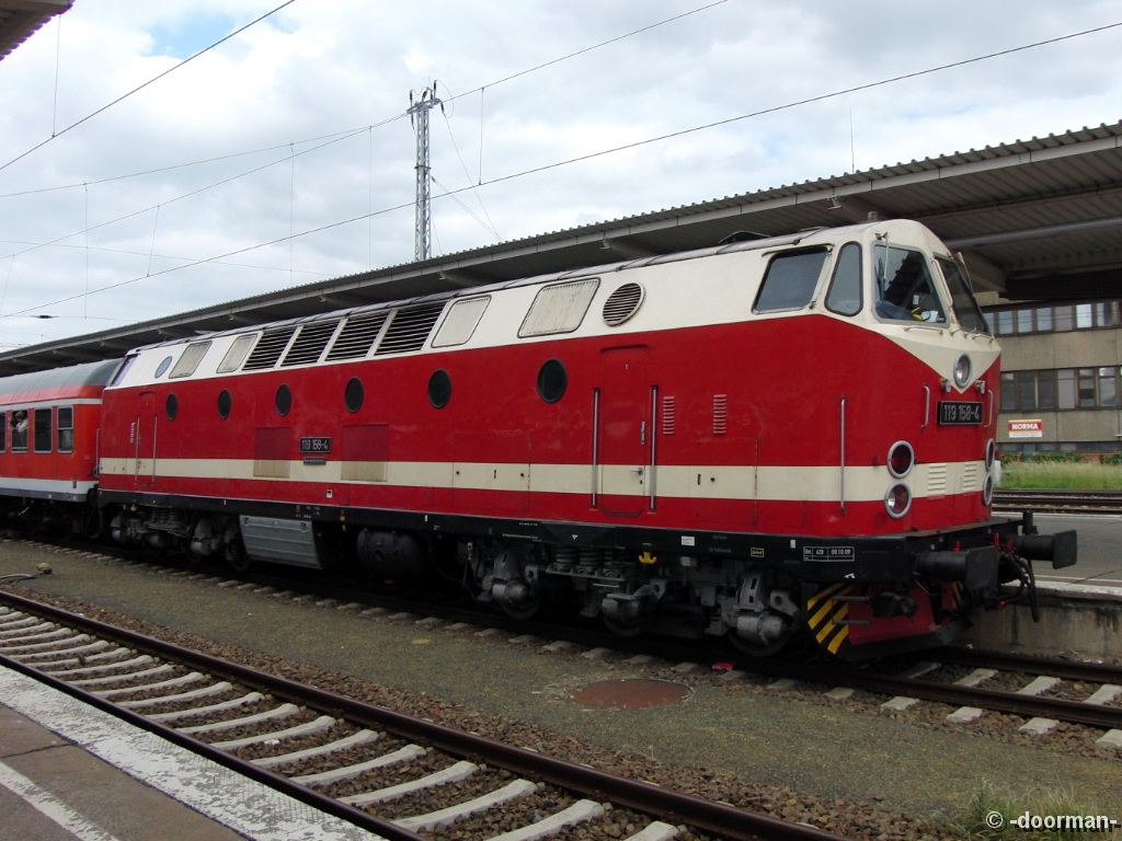 CIMI7062.jpg - 119 158-4